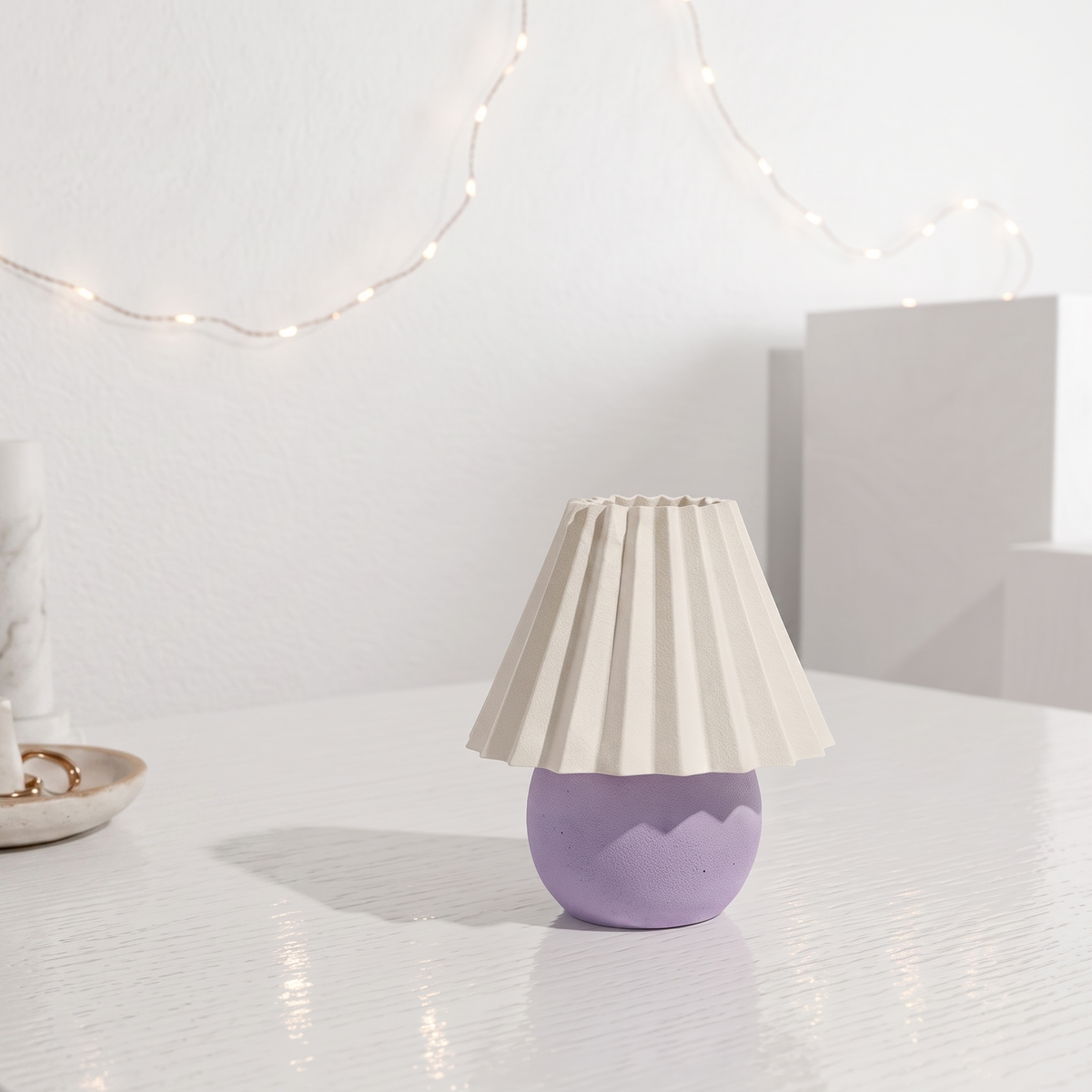 Violet Lamp Standing Clay Diffuser & Fragrance Oil